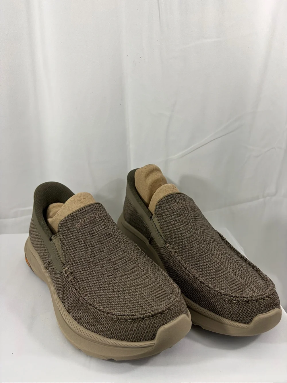 NWT Skechers Goodyear Men’s Size 7 Brown Casual Slip-On Shoes